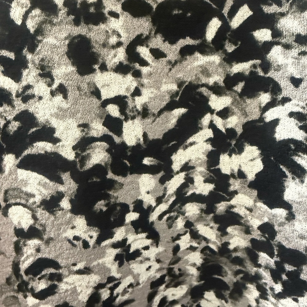Simply Vera Vera Wang Black, White & Gray Floral Blouse Size XXL Women’s Top - Picture 6 of 15